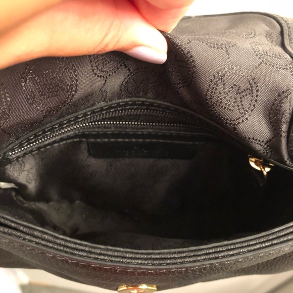 MICHAEL KORS CROSSBODY PURSE - Picture 6 of 7